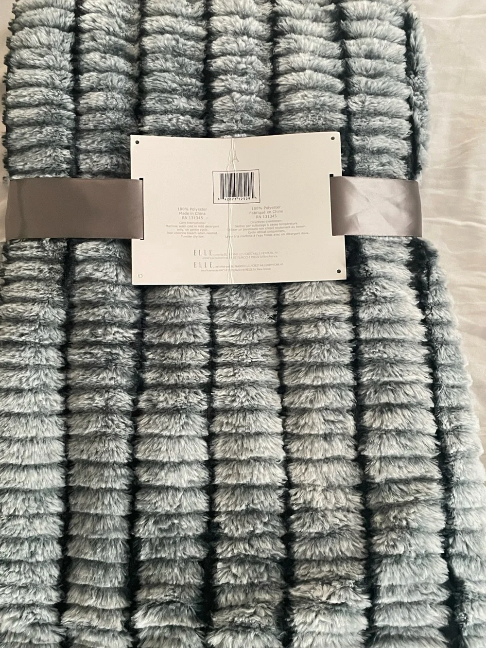 Elle Decor MCM Faux Fur Home Accent Throw Blanket Blue/Green NWT